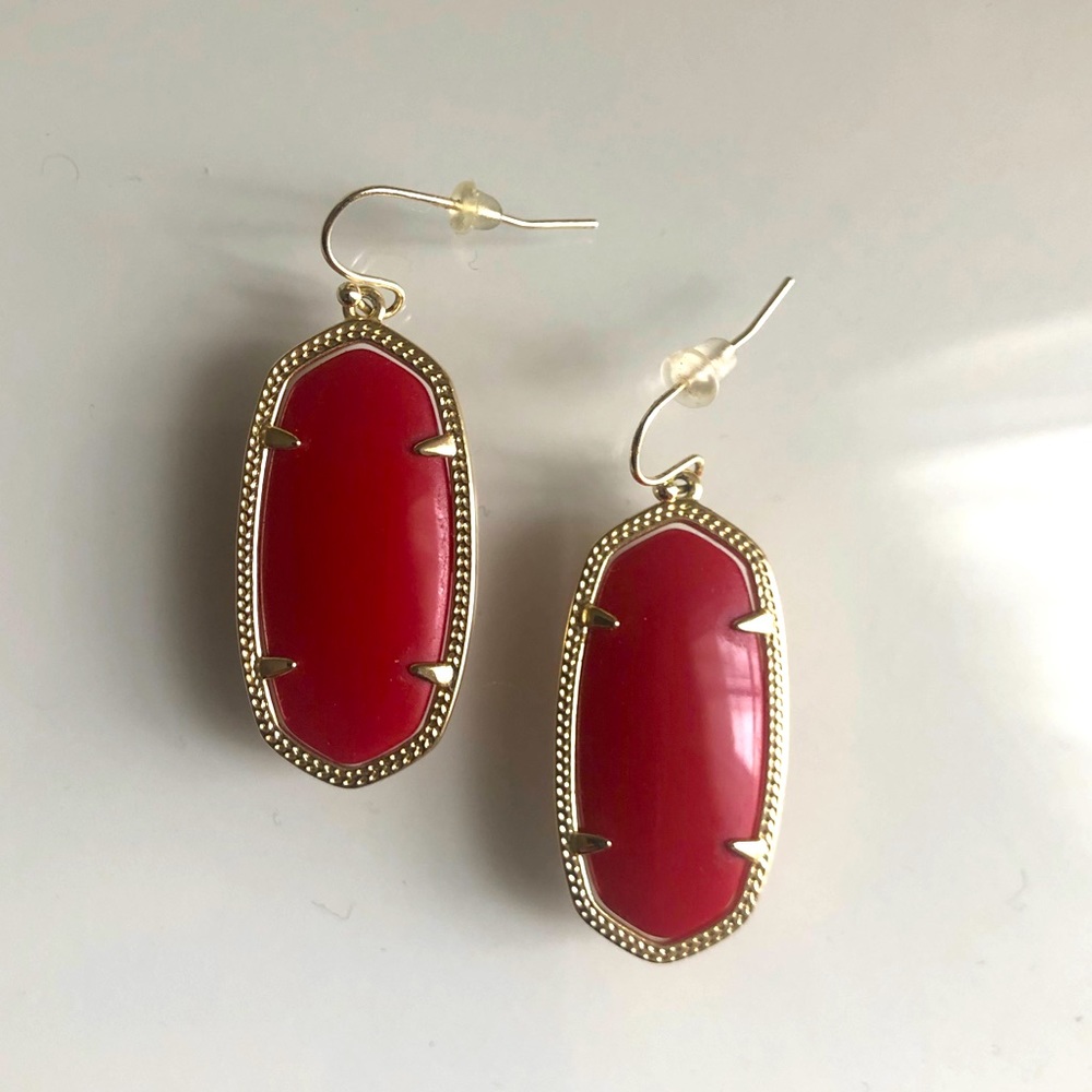 Elle drop earrings - maroon